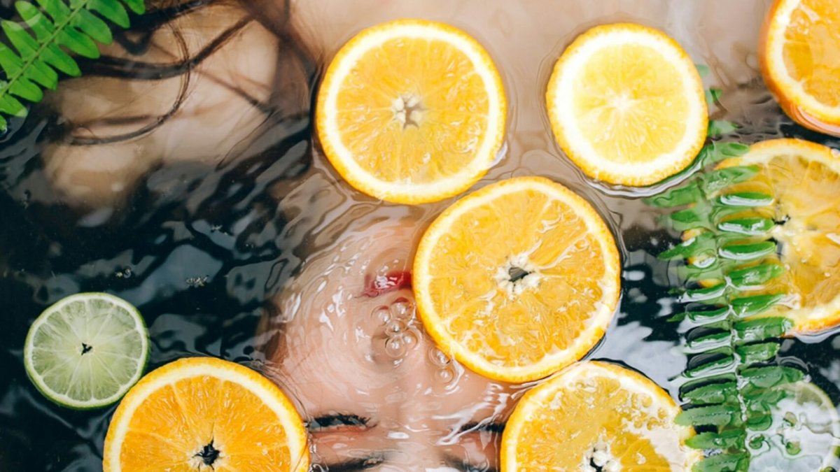 sliced lemon on bathtub